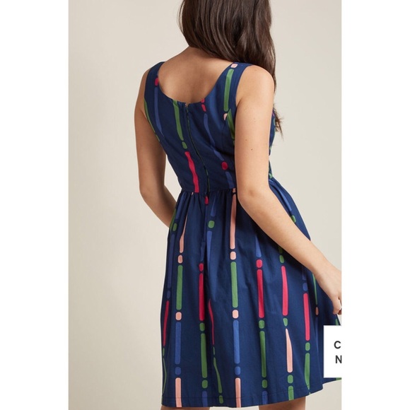 New ModCloth Dot and Dash Dress. Size S,M - Picture 2 of 3